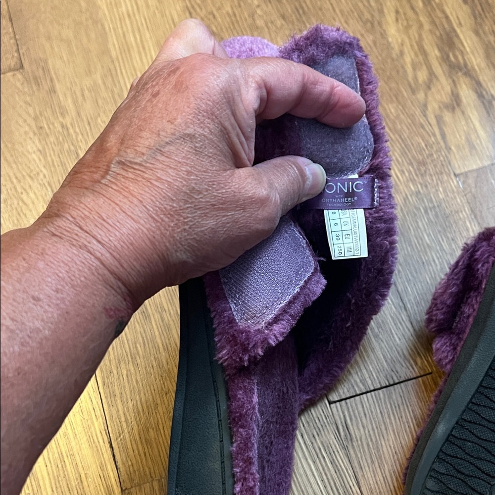 Vionic Purple Slippers - Picture 4 of 6